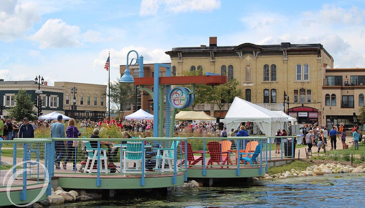 Downtown Oconomowoc Boardwalk