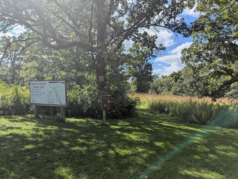 Amana Colonies Nature Trailhead