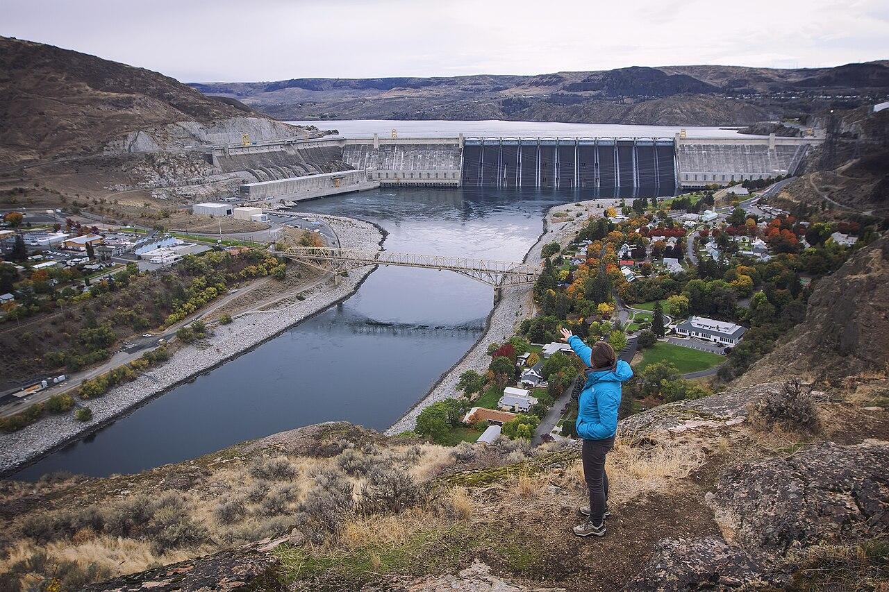 Grand Coulee Dam from Crown Point