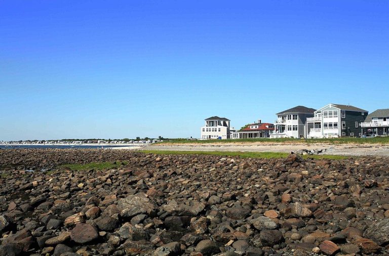 Hampton Beach, New Hampshire - Low Tide