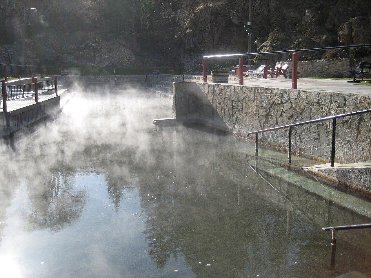 Lava Hot Springs Entrance