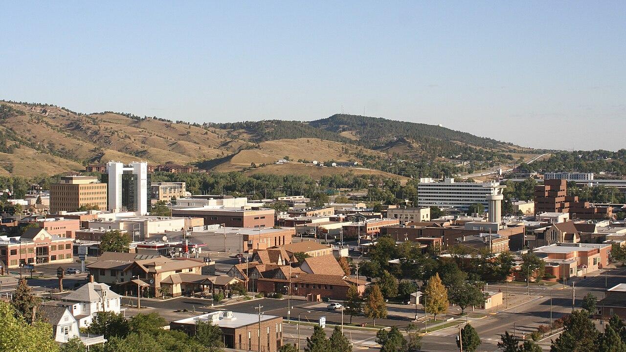 English: Skyline of Rapid City, South Dakota, taken from Hillcrest Drive