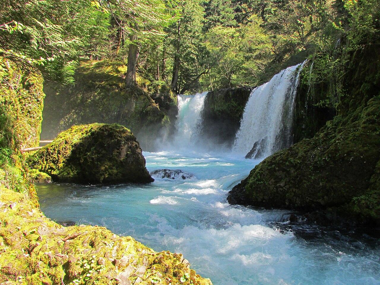 Spirit Falls on Little White Salmon River in Washington