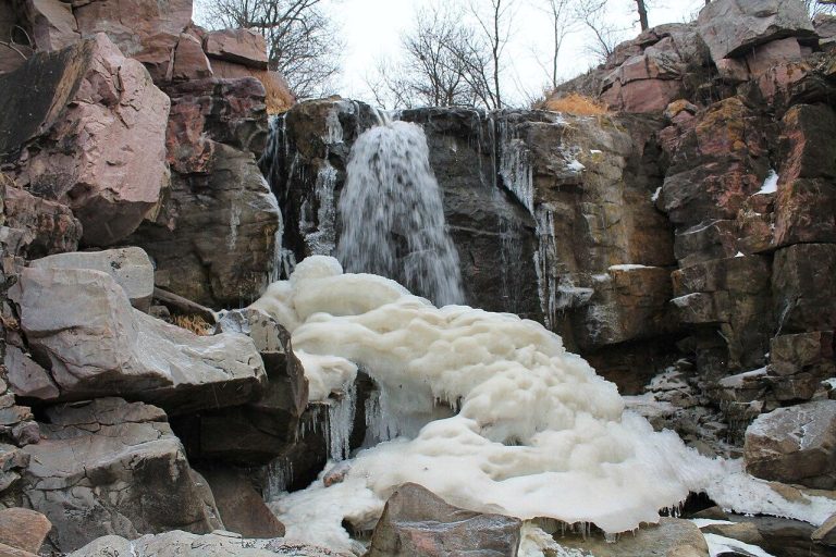 English: With ice formations beneath the falls. Pipestone National Monument in Pipestone, Minnesota.