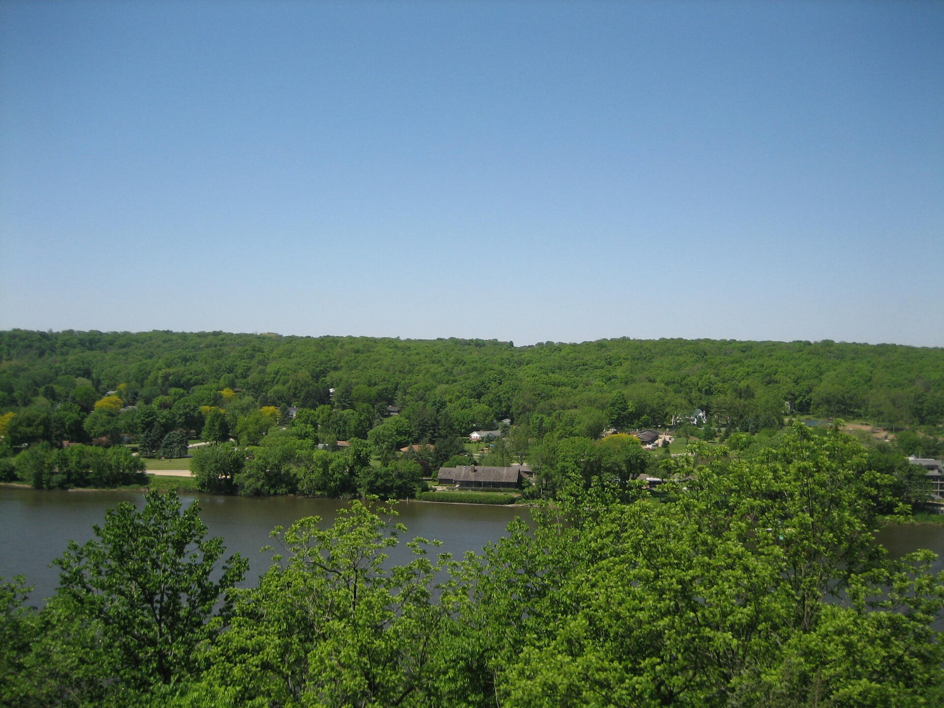 Wooded grounds and river-bluff landscape at Lowden State Park